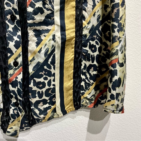 Anne Fontaine Size L Animal Print Sleeveless Blouse, Lace Stripped Motif - Picture 8 of 9